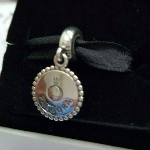 Authentic Pandora SS 2017 EXCLUSIVE and VERY RARE CANADA 150, EG791169-4… - Picture 3 of 7